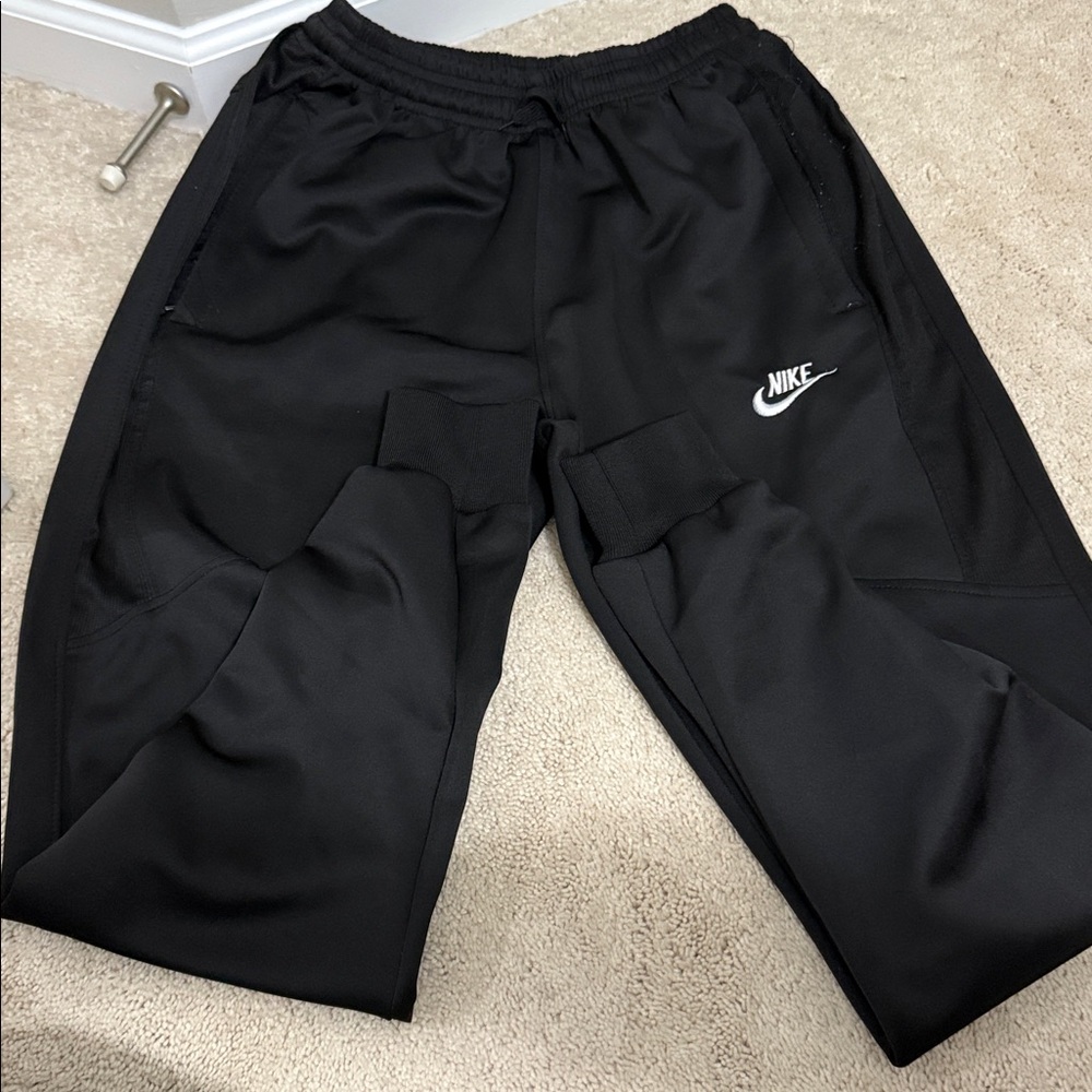 Nike Boy’s Joggers Size 3XL in EUC